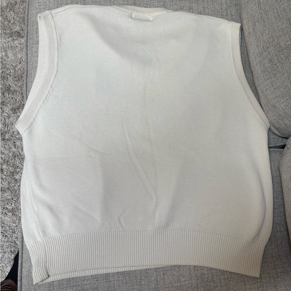 THE DISNEY CO.Cream V-Neck Golf Sweater Vest with Embroidered Mickey Mouse SZ XL - Picture 3 of 8